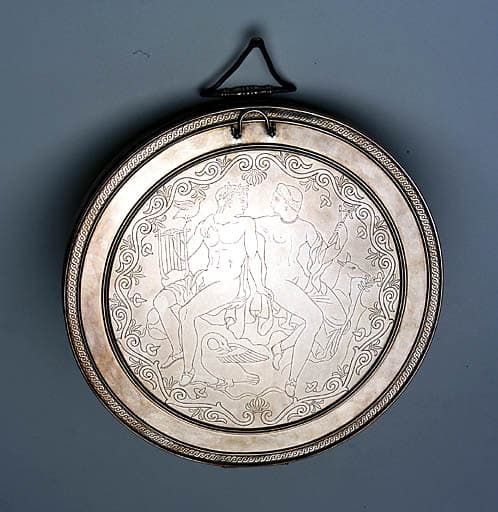 image de droite chevauchant celle de gauche